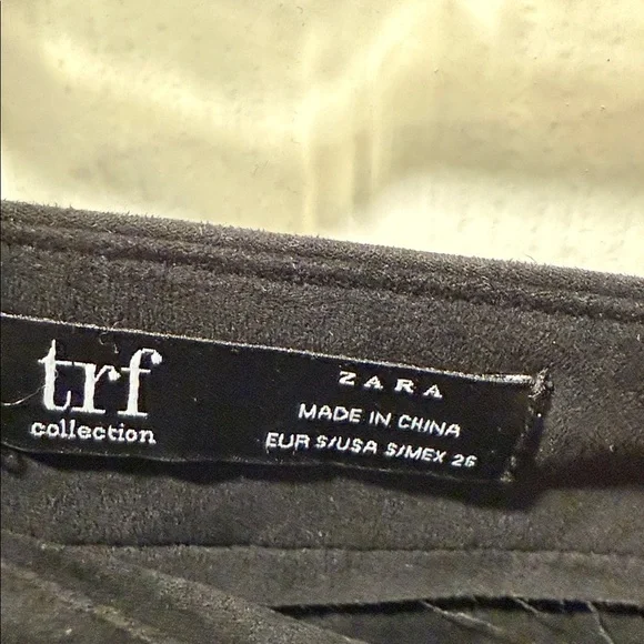 Zara Black Mini Skirt with tie detail - Picture 2 of 4